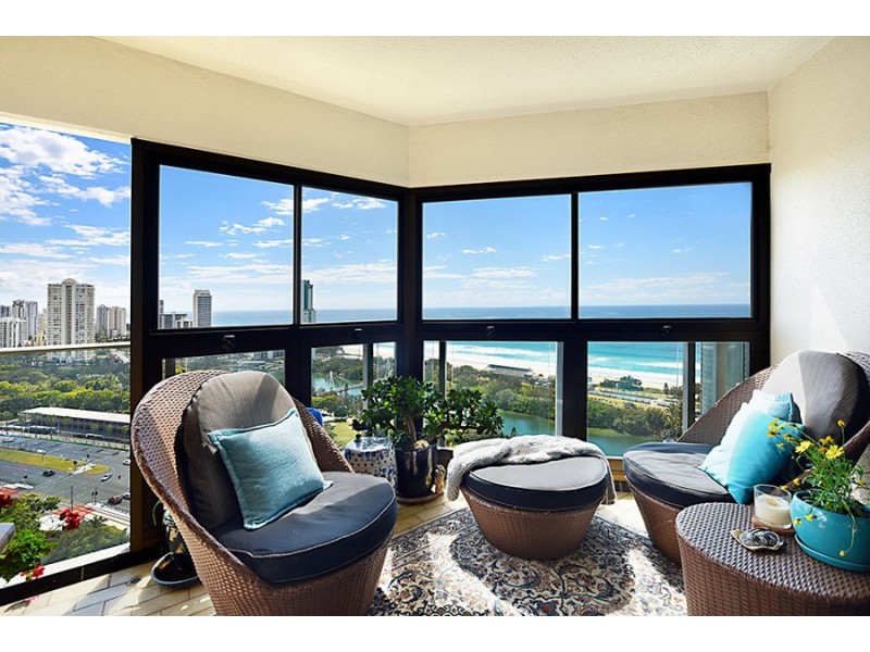 122E/2 Admiralty Drive, Paradise Waters QLD 4217