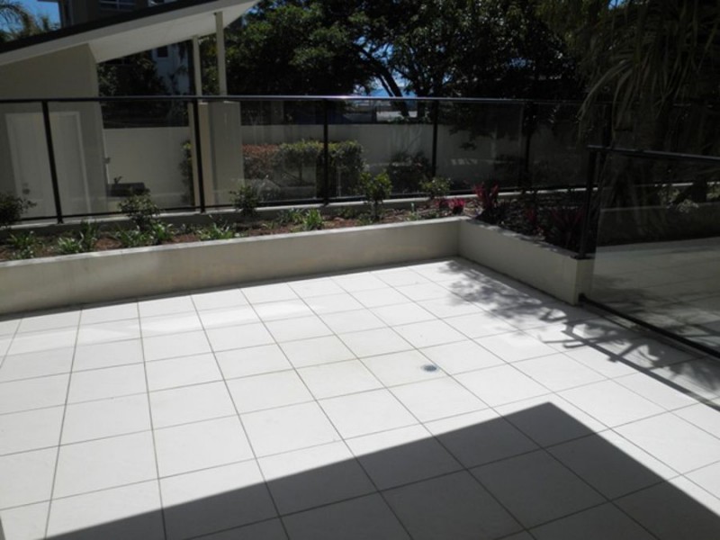 2/119 Sunshine Parade, Miami QLD 4220