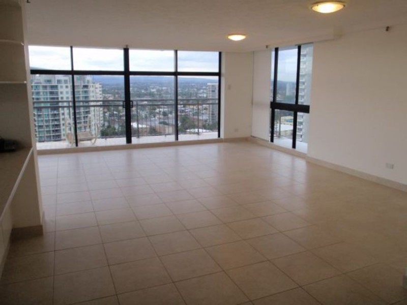 18D/4 Old Burleigh Road, Broadbeach QLD 4218