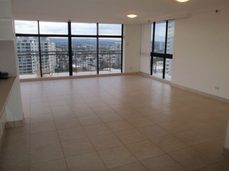 18D/4 Old Burleigh Road, Broadbeach QLD 4218