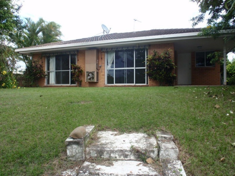 25 Vatakoula Parade, Mermaid Waters QLD 4218