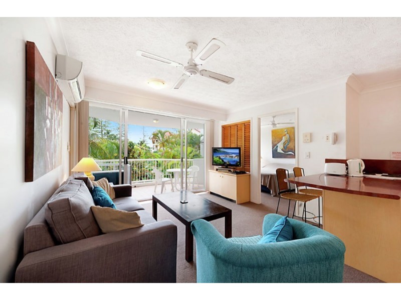18/210 Surf Parade, Broadbeach QLD 4218