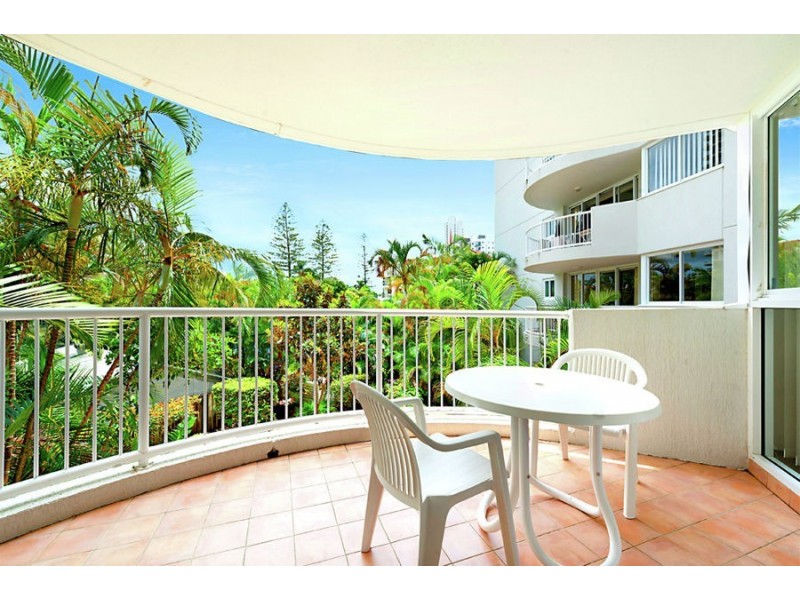 18/210 Surf Parade, Broadbeach QLD 4218