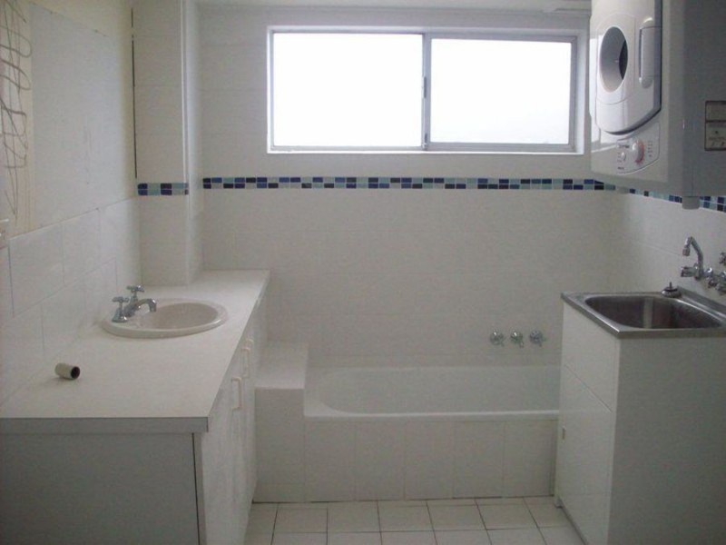 8/2 Nagel Avenue, Miami QLD 4220