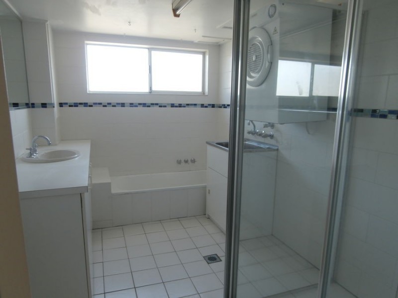 8/2 Nagel Avenue, Miami QLD 4220