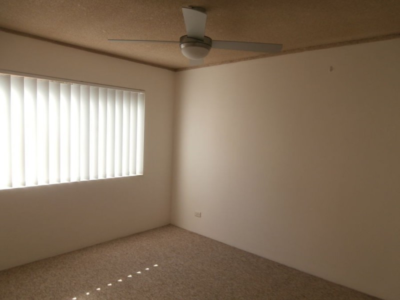 8/2 Nagel Avenue, Miami QLD 4220