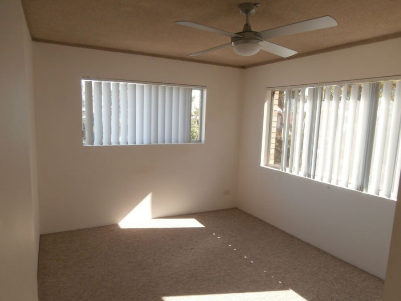 8/2 Nagel Avenue, Miami QLD 4220