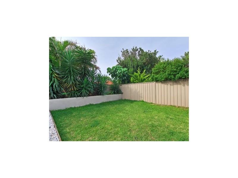 31 Lutana Ave, Miami QLD 4220