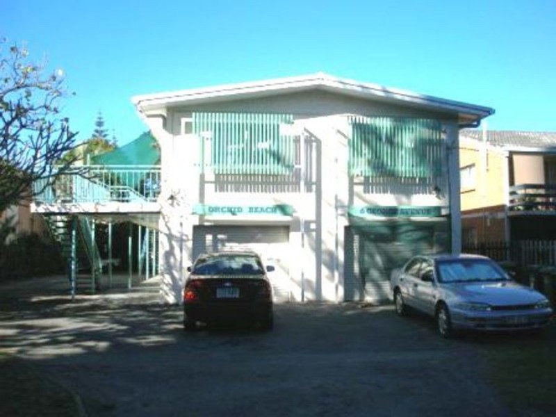 1/6 George Avenue, Broadbeach QLD 4218