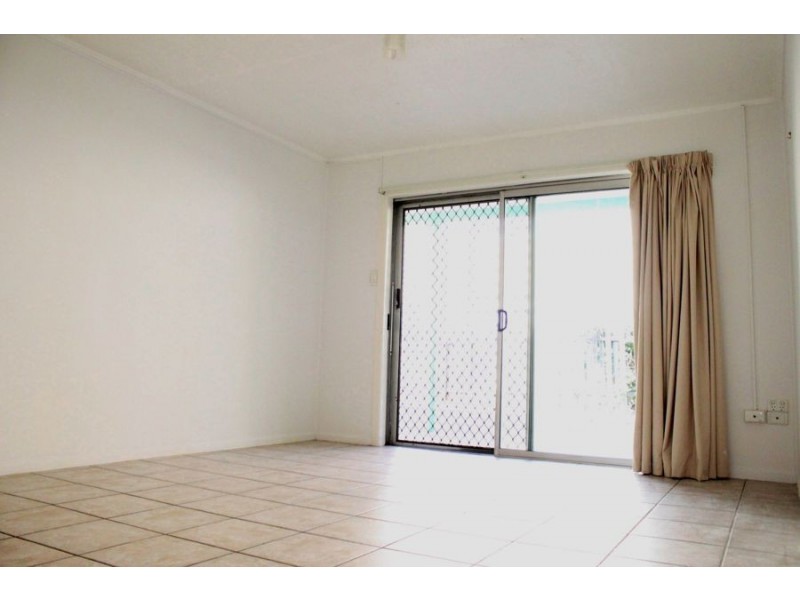 1/6 George Avenue, Broadbeach QLD 4218
