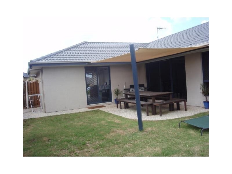 Pacific Pines QLD 4211