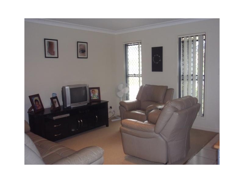 Pacific Pines QLD 4211