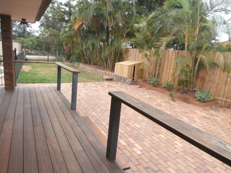 91 Alec Avenue, Mermaid Waters QLD 4218