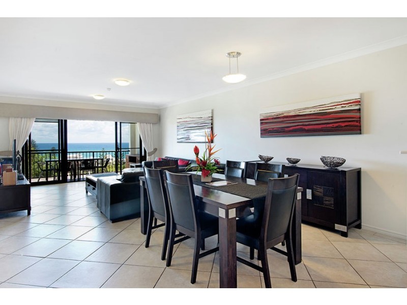D13/1 Great Hall Drive, Nobby Beach QLD 4218
