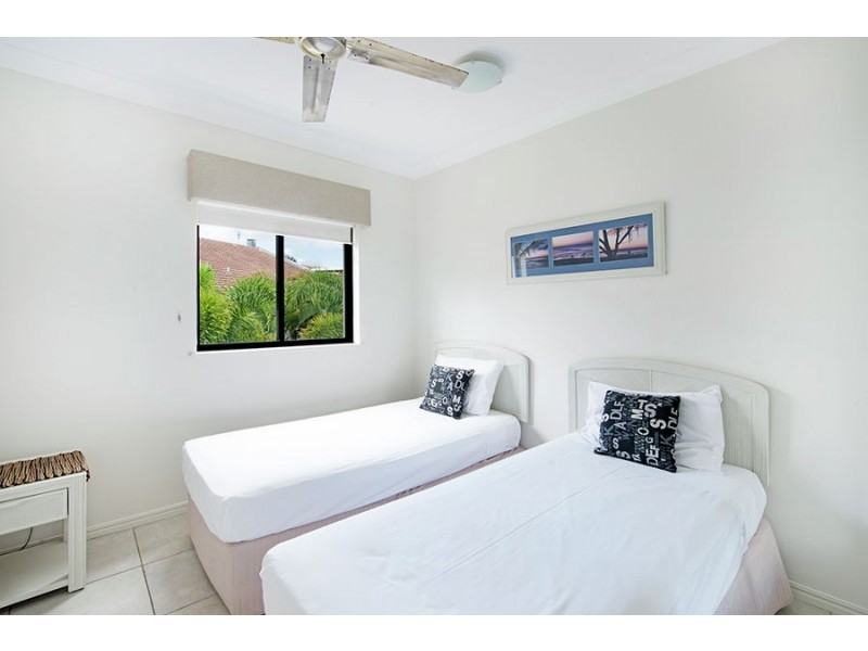 D13/1 Great Hall Drive, Nobby Beach QLD 4218