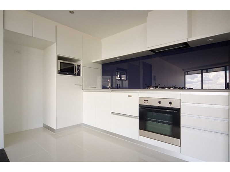 2076 “Circle on Cavil” 9 Ferny Avenue, Surfers Paradise QLD 4217