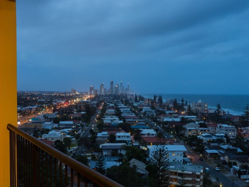 D30/1 ‘Magic Mountain” Great Hall Drive, Miami QLD 4220