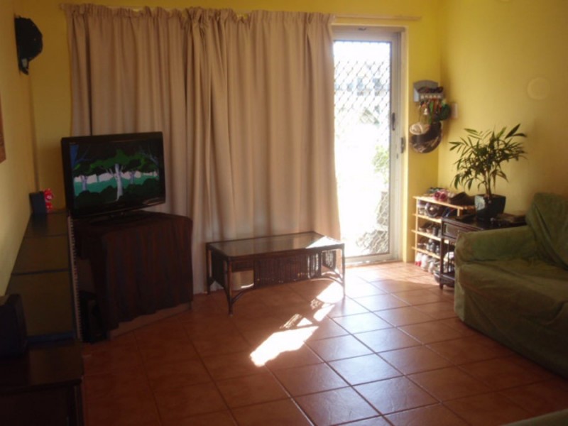 1/20 Mary Avenue, Broadbeach QLD 4218