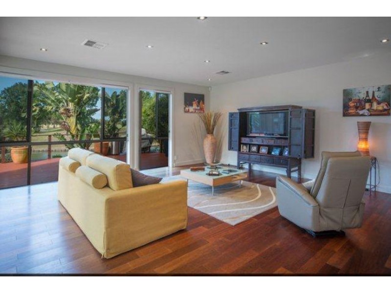 2024 The Boulevard, Benowa QLD 4217
