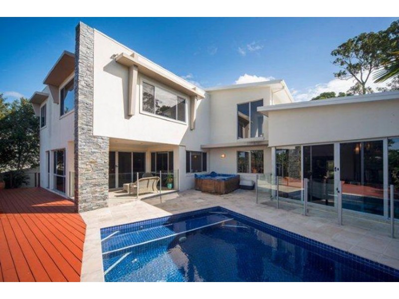 2024 The Boulevard, Benowa QLD 4217