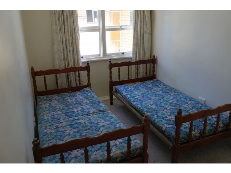 1/49 Surf Parade, Broadbeach QLD 4218