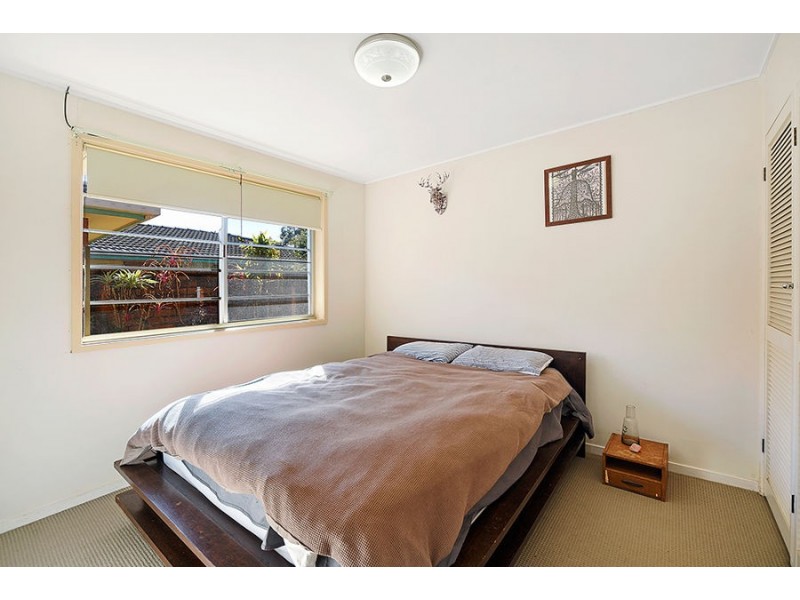 24 Paradise Avenue, Miami QLD 4220