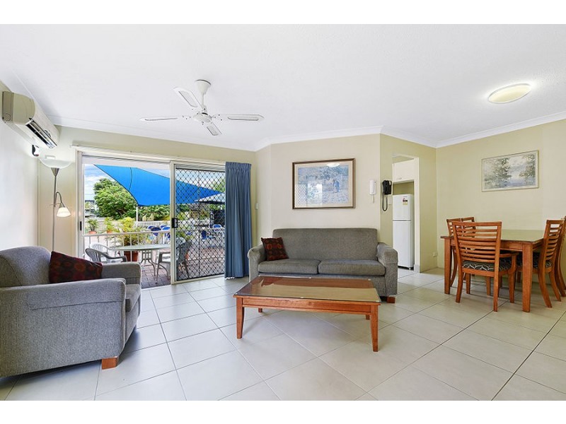 2/24 Jubilee Avenue, Broadbeach QLD 4218