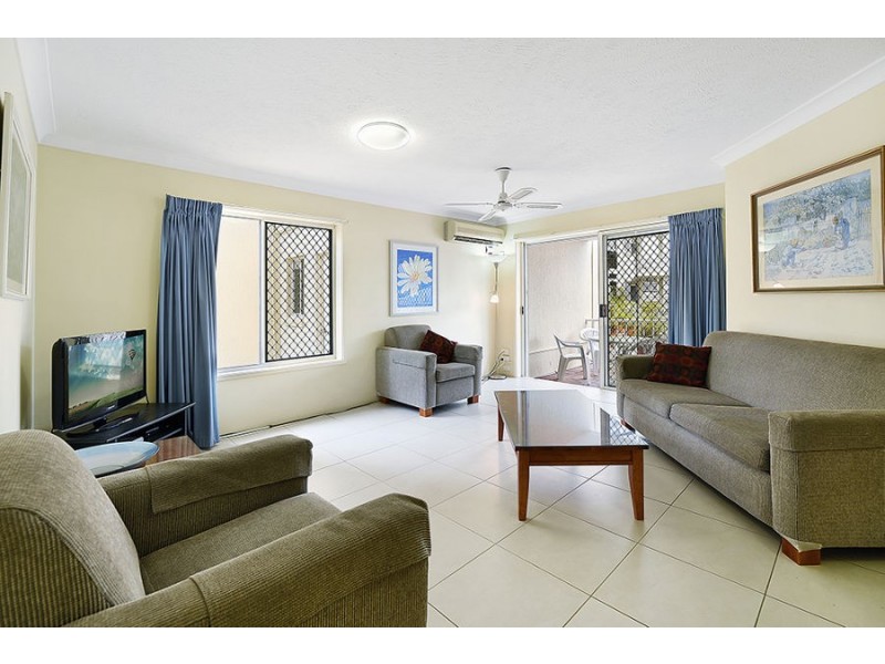 2/24 Jubilee Avenue, Broadbeach QLD 4218