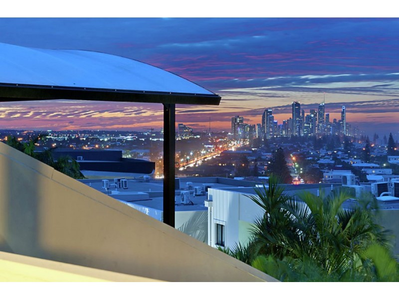 E37/1 Great Hall Drive, Nobby Beach QLD 4218