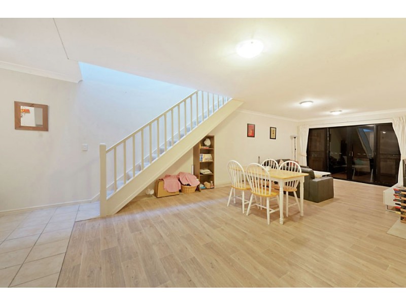 E37/1 Great Hall Drive, Nobby Beach QLD 4218