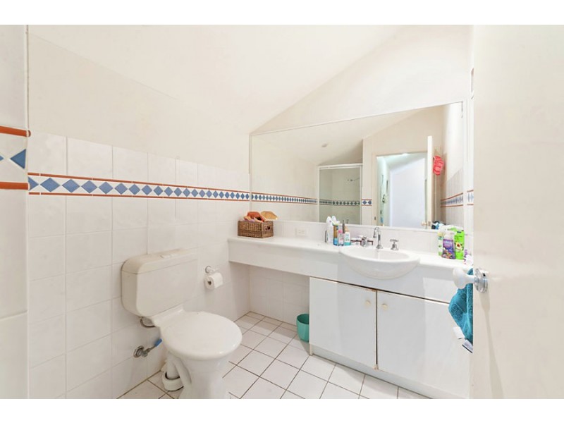 E37/1 Great Hall Drive, Nobby Beach QLD 4218