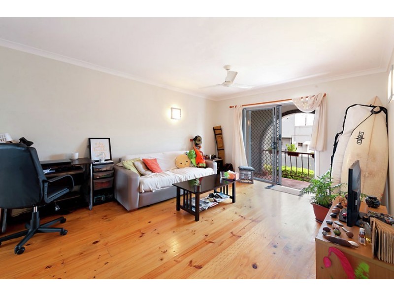 6/2118 Gold Coast Highway, Miami QLD 4220