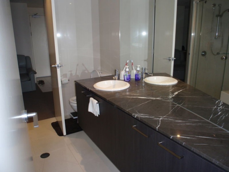 2103/4 Wahroonga Place “Avalon”, Surfers Paradise QLD 4217