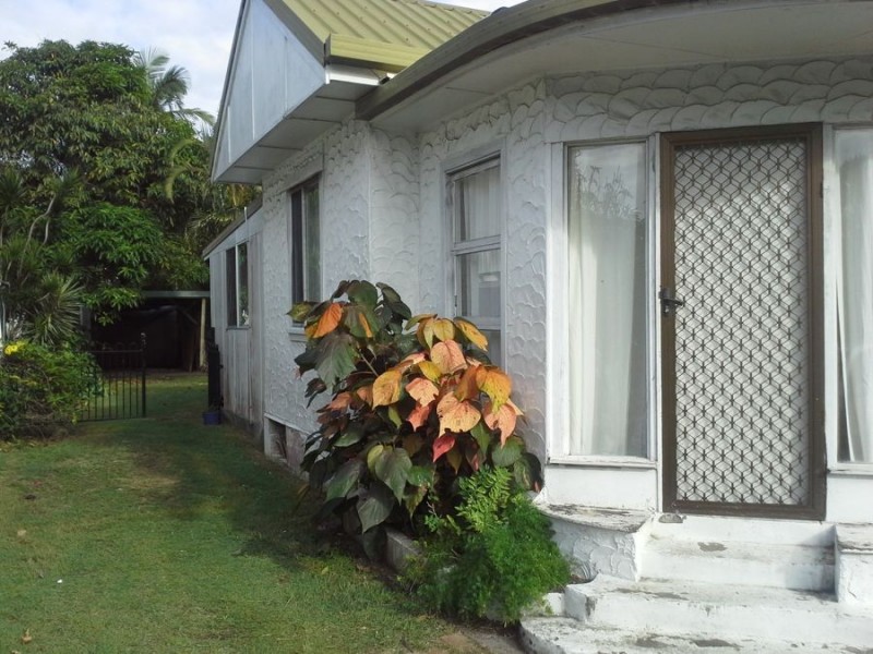 14 Sunshine Parade, Miami QLD 4220