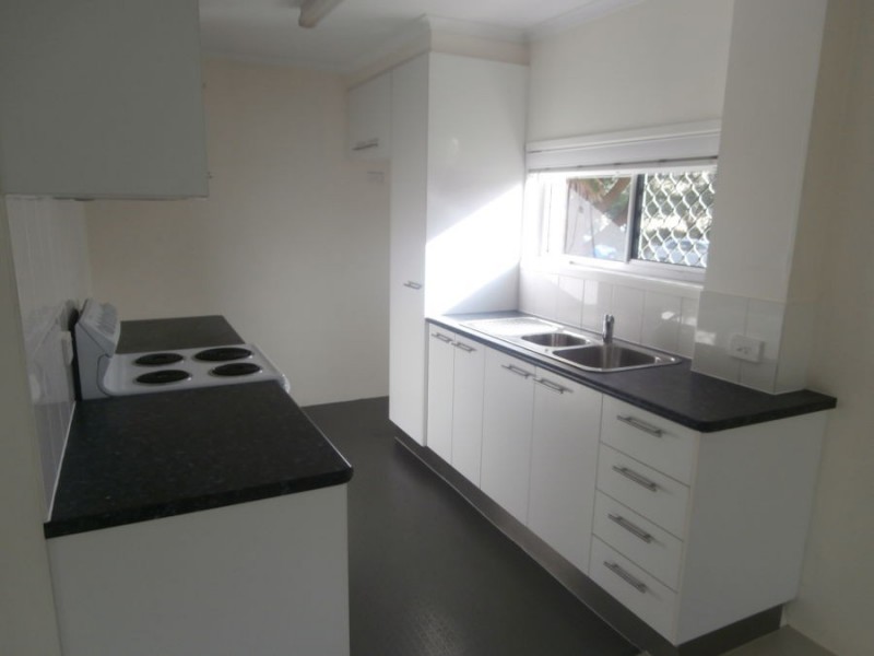 2/189 Surf Parade, Surfers Paradise QLD 4217