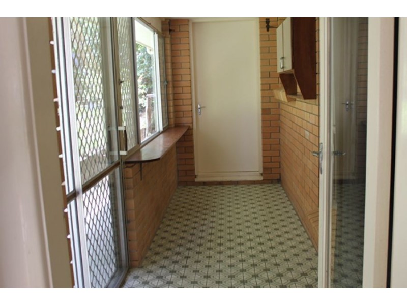 33 Seagull Avenue, Nobby Beach QLD 4218