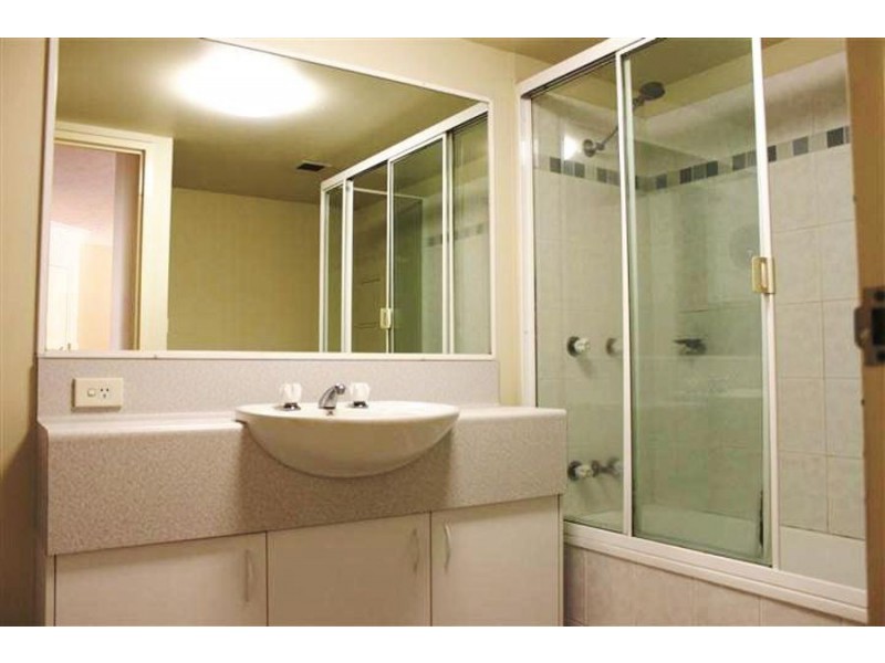 16/15 Santa Monica Drive, Miami QLD 4220