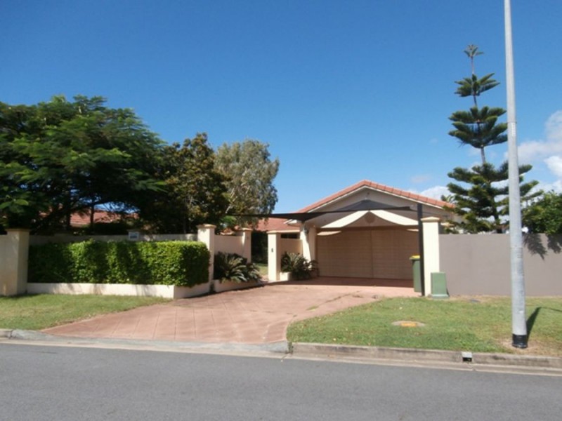 11 Gretel Drive, Mermaid Waters QLD 4218