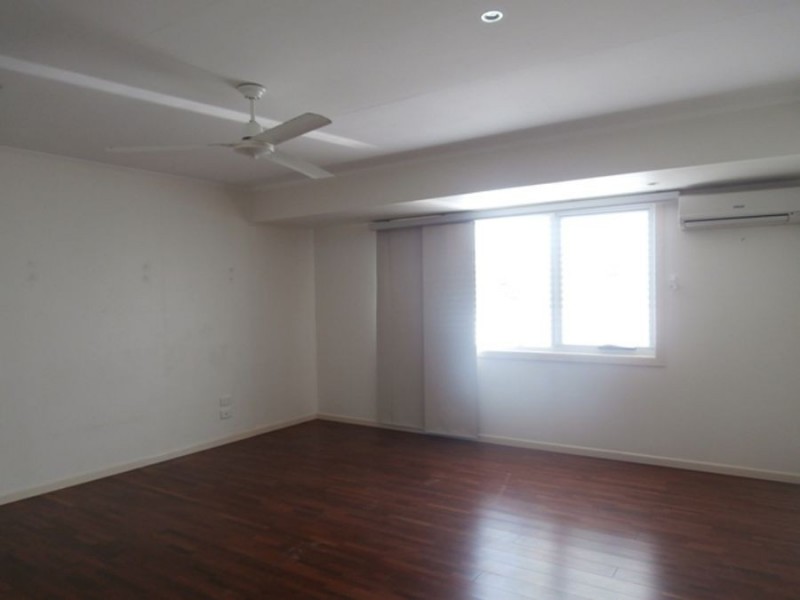 30 Surf Street., Mermaid Beach QLD 4218