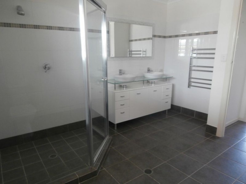 30 Surf Street., Mermaid Beach QLD 4218