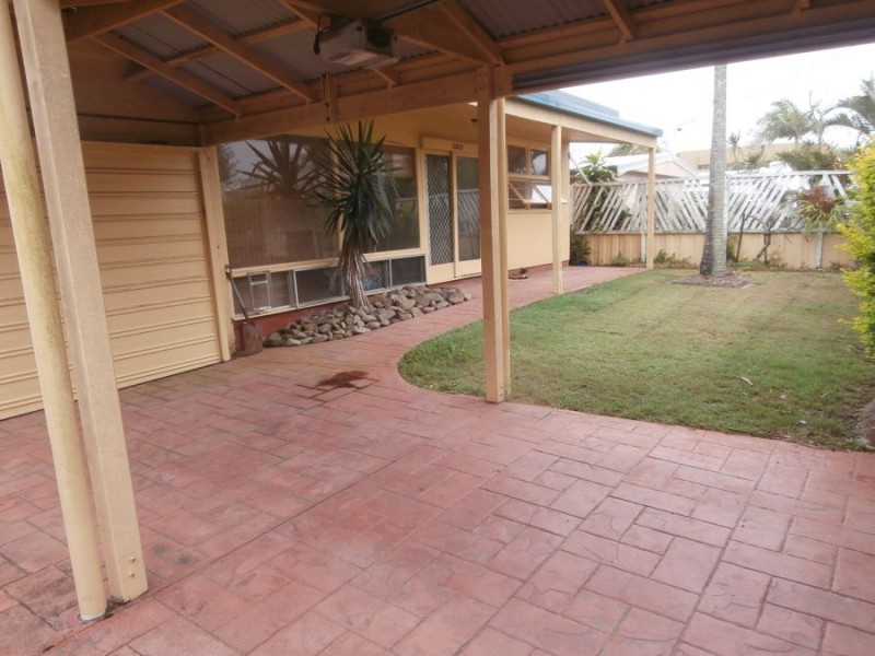 27 Seabeach Avenue, Mermaid Beach QLD 4218
