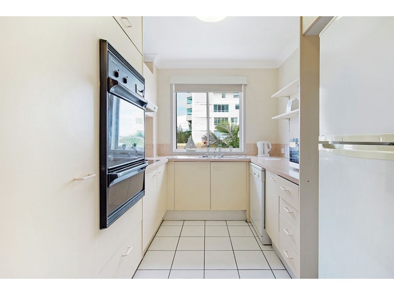 18/300 The Esplanade, Burleigh Heads QLD 4220