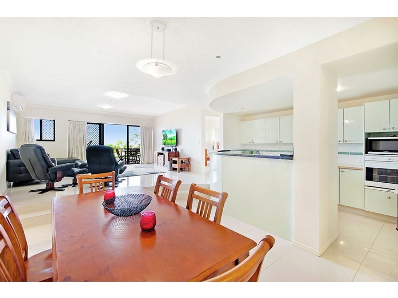 A14/1 Great Hall Drive, Nobby Beach QLD 4218