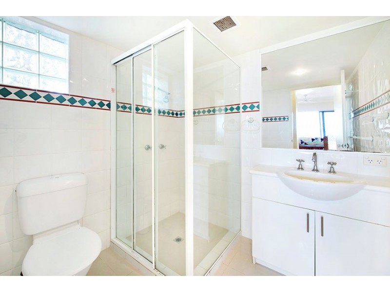 A14/1 Great Hall Drive, Nobby Beach QLD 4218
