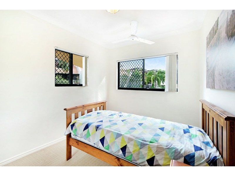 A14/1 Great Hall Drive, Nobby Beach QLD 4218