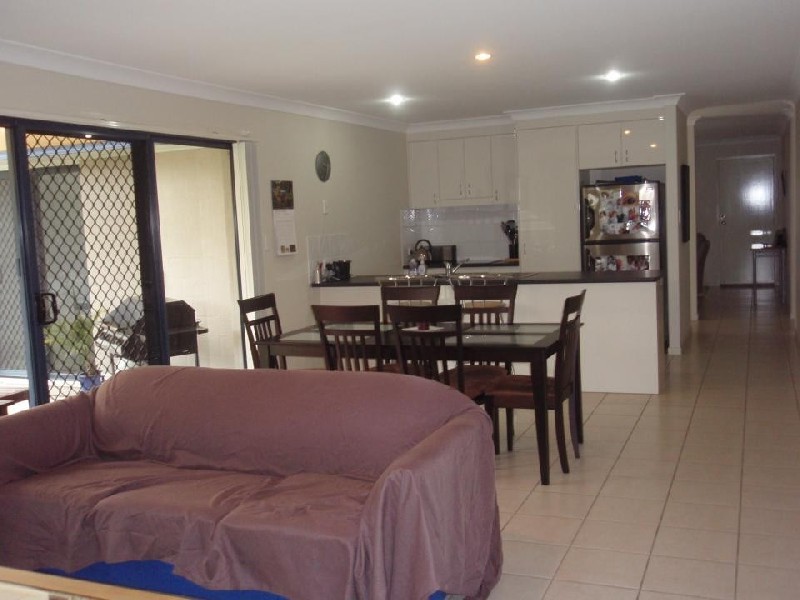 Pacific Pines QLD 4211
