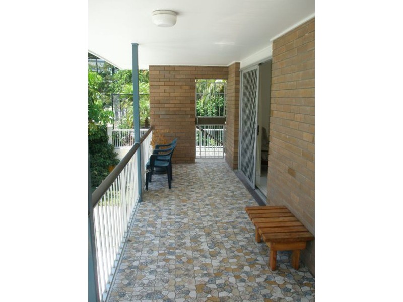 4/16 Anne Av, Broadbeach QLD 4218