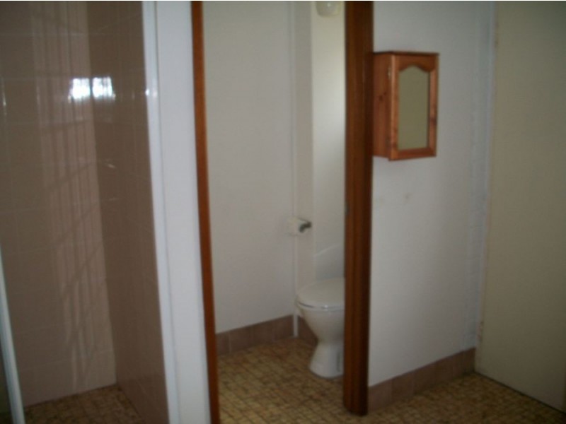 2 10 Angie Court, Mermaid Waters QLD 4218