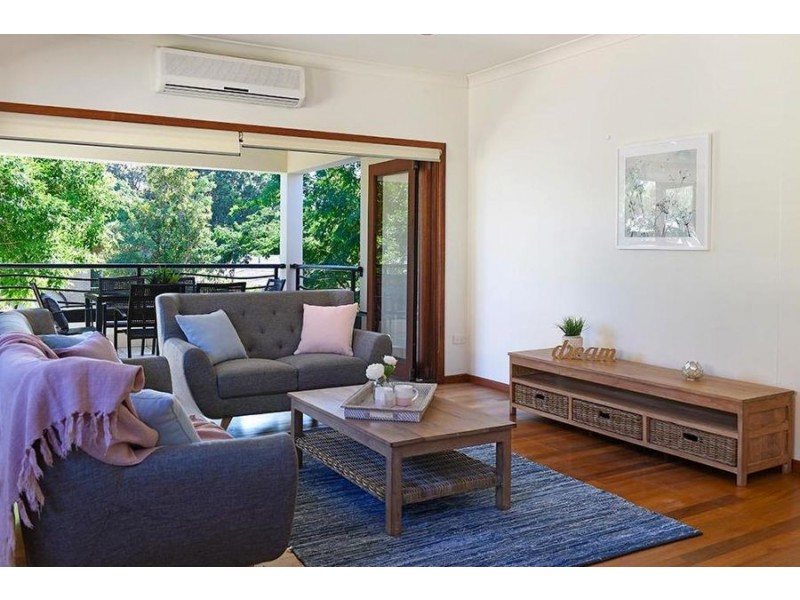 2/77 Laguna Avenue, Palm Beach QLD 4221