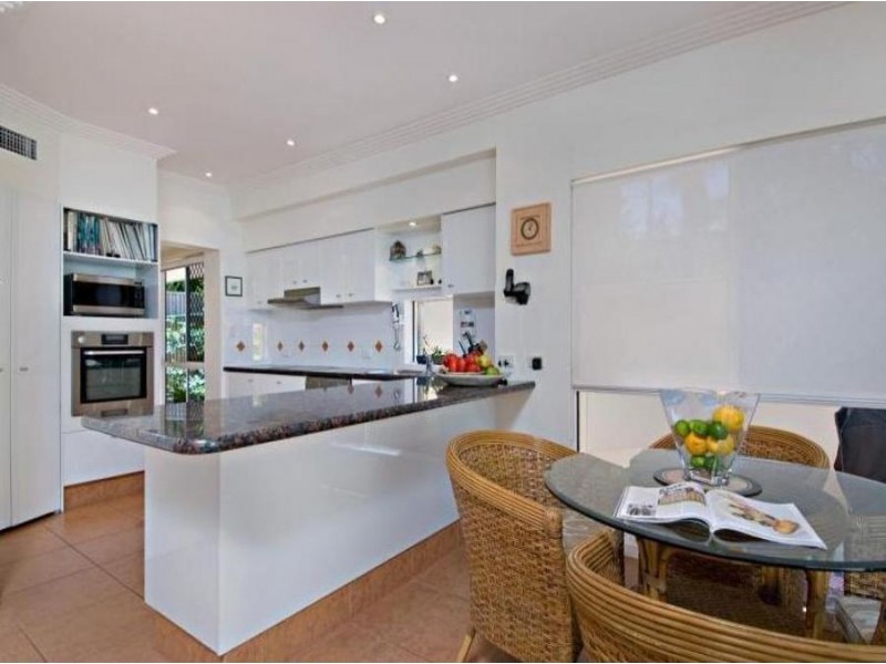 11 Lavarack Road, Mermaid Beach QLD 4218